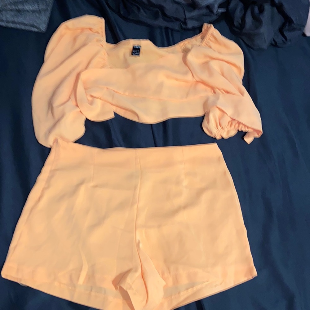 Two piece brand new